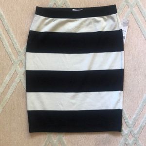 NWT Elle Skirt